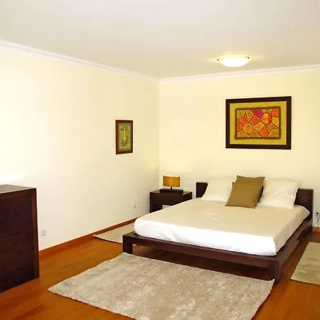 Ferienhaus Sleeps 10 Pool Wifi Nadadouro