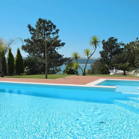 Sleeps 10 Pool Wifi Ferienhaus